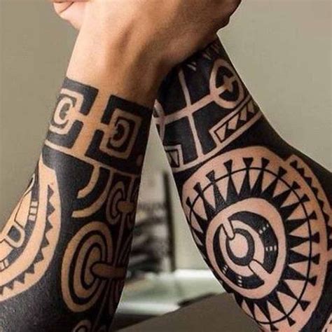 braccio old school uomo|Tatuaggio braccio: 250 immagini e idee per uomo e donna